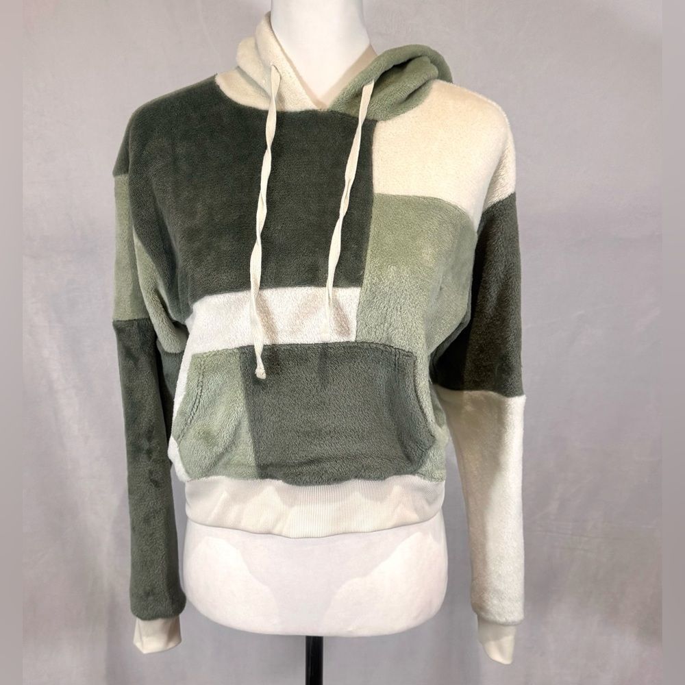 Abercrombie Social Scene 70s vibe green fleece patchwork cropped hoodie small